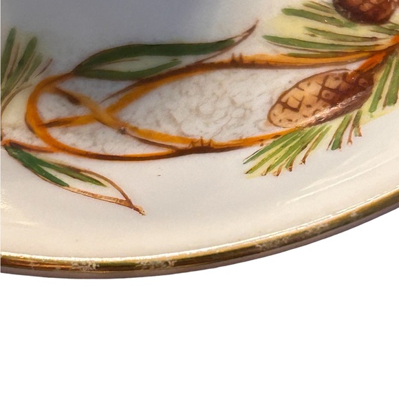 Vintage antique porcelain eggcup and dish pinecone pine - Picture 5 of 8